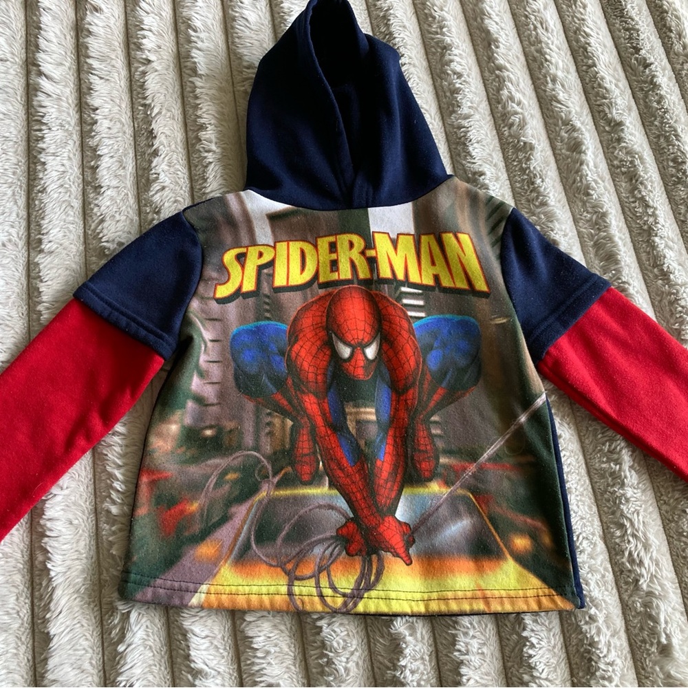 Boys size 4 Spider-Man sweater with hood